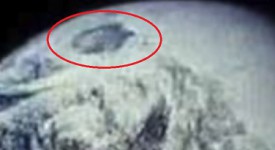 NASA-beelden tonen ‘reusachtig gat bij Noordpool dat naar holle aarde leidt’