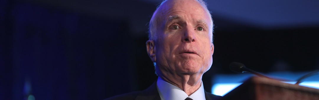 ‘Oorlogsheld’ John McCain op 81-jarige leeftijd overleden. Dit is zijn duistere nalatenschap