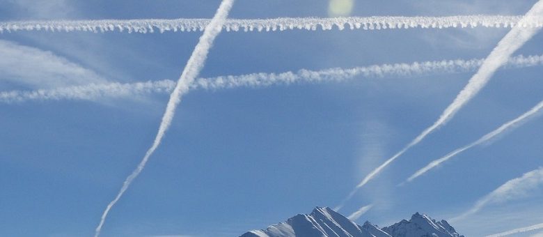 Australisch ochtendprogramma besteedt aandacht aan chemtrails. Dit hebben ze ervan gebakken