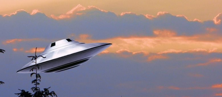 Amerikaanse piloten nemen UFO's waar die tot het onmogelijke in staat lijken. Waar komen ze vandaan?