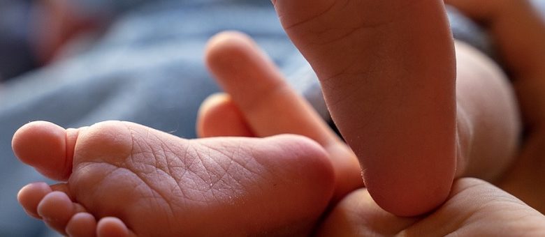 Groot schandaal komt aan het licht in Israël. Zijn duizenden baby's blijvend beschadigd door een experimenteel vaccin?