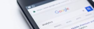 We hebben nu concreet bewijs dat Google zoekresultaten manipuleert om alternatieve media pijn te doen. Wie staan er op de zwarte lijst?