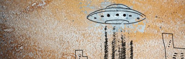 Kijken: Indiase nieuwszender suggereert dat vermist legervliegtuig is meegenomen door aliens