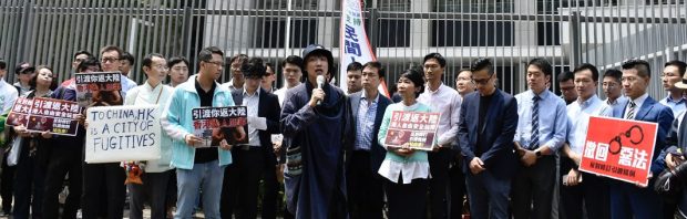 CIA zit achter massale protesten in Hongkong. Zie hier welke organisatie het vuile werk opknapt