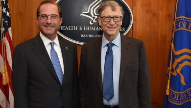 Bill Gates wil niet zeggen waarom hij aan boord van de privéjet van pedofiel Jeffrey Epstein is geweest. Wat heeft hij te verbergen?