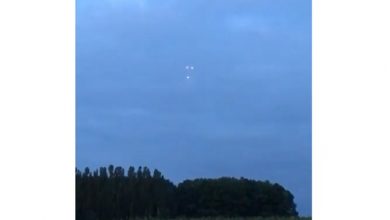 3 mysterieuze lichtbollen verschenen boven graanveld in België. Check hier de beelden