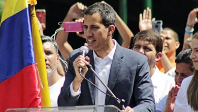 Juan Guaido als CIA-project en vriend van drugsbaronnen. Zelfbenoemde interim-president Venezuela valt door de mand door deze onthullende foto's