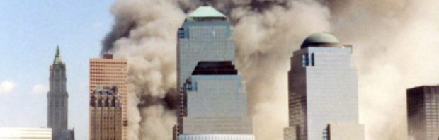 Ze zijn allebei bijna op valsnelheid in hun eigen footprint rechtstandig naar beneden gegaan. Was 9/11 een inside job?