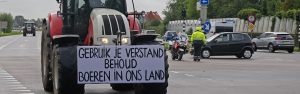 Nederland op slot: Rutte-regime zet leger in tegen boeren. Schandalig. Zo ziet het debuut van de dictatuur eruit