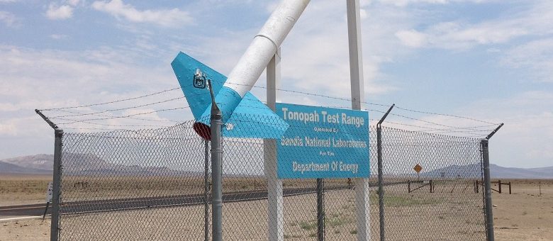 Beelden opgedoken van mysterieus vliegtuig op topgeheime basis bij Area 51. Wat spoken ze hier uit?