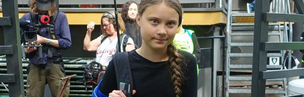 Dankzij een Facebook-bug weten we nu wie de berichten van Greta Thunberg schrijft. Dit zijn haar poppenmeesters