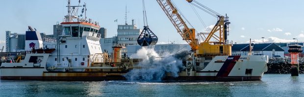 Rijkswaterstaat laat half miljoen ton afval in natuurplas dumpen. Ook deze naam duikt op