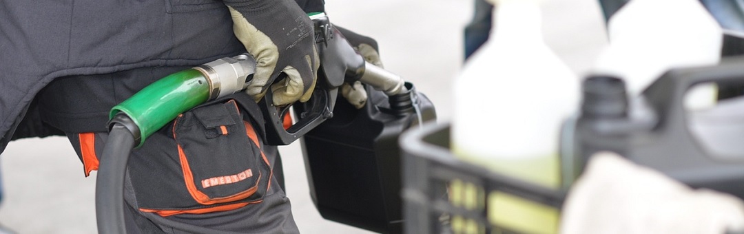 ‘Milieuvriendelijke’ E10-benzine blijkt sluipmoordenaar: ‘Het is alleen maar ellende’