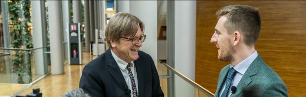Ronald Plasterk sloopt Guy Verhofstadt: ‘U hebt Brexit veroorzaakt!’