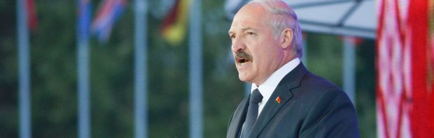 Wit-Russische president waarschuwt: ‘Dit is het doel van de coronacrisis’