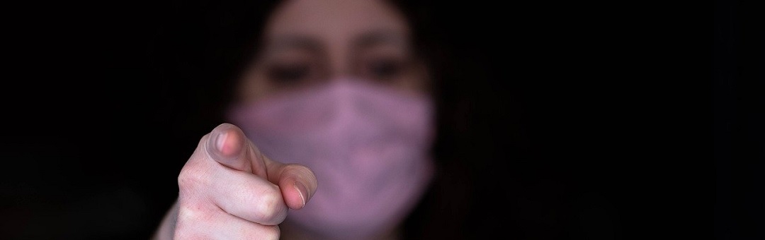 ‘Huilende verpleegster’ die vreest voor corona ontmaskerd als influencer: ‘Dit filmpje is dus volledig vals’