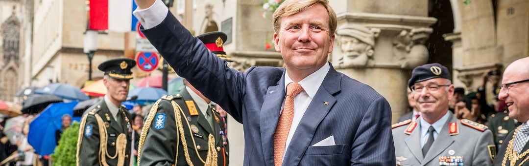 Koning Willem-Alexander koopt middenin coronacrisis ‘pooiersloep’ van 2 miljoen