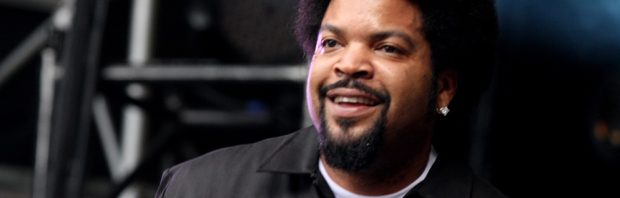Ice Cube sloopt Bill Gates, roept artsen op ‘de waarheid te vertellen’