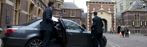Rutte geeft je zuurverdiende geld lachend weg: ‘Nederland is opnieuw verraden’