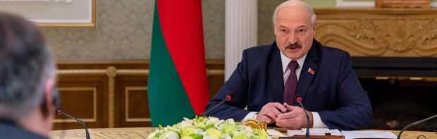 Is dit de echte reden waarom de president van Wit-Rusland weg moet?