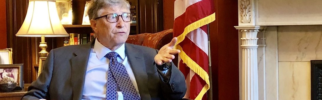 Bill Gates: Iedereen moet een mondkapje op, behalve ikzelf
