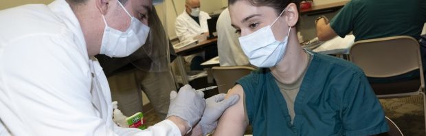 Meeste Europeanen weigeren coronavaccin: ‘Zelfs niet voor 10 miljoen euro’