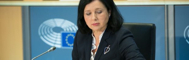 EU wil geen ministerie van waarheid, maar eigenlijk ook weer wel