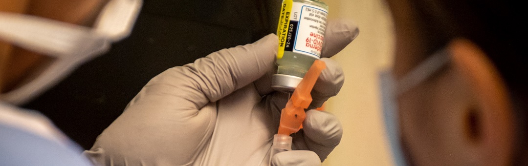 Verpleegkundige test 8 dagen na coronavaccin positief op corona