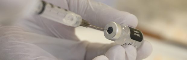 ‘Nanodeeltjes in coronavaccin Pfizer wekken allergische reacties op’