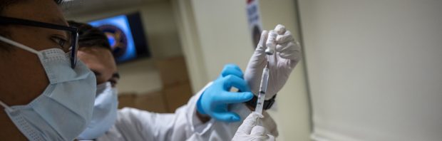 75-jarige vrouw levenloos gevonden na tweede dosis coronavaccin