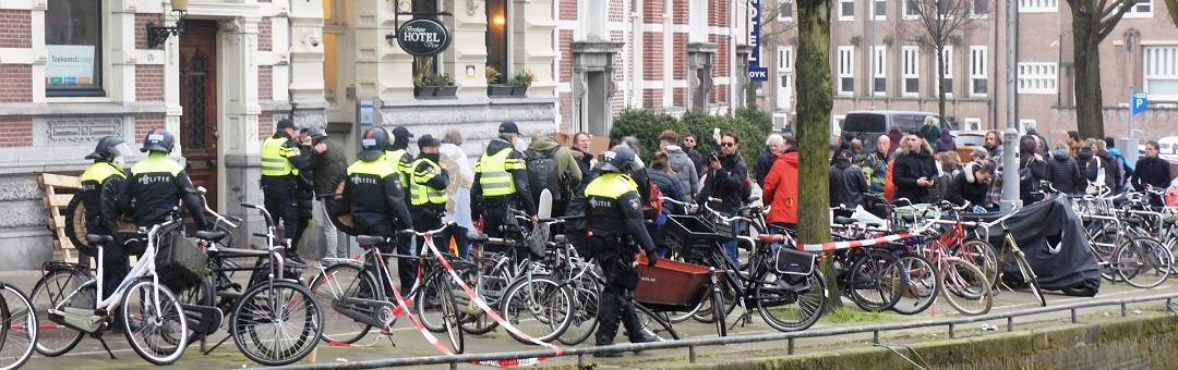 ME’er die ‘virusverspreidende idioten’ moest slaan: Ik kan er niet meer mee leven