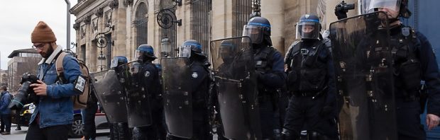 Meerderheid eens met generaals: Frankrijk stevent af op ‘burgeroorlog’