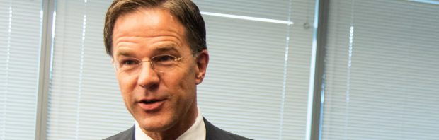 ‘Rutte, De Jonge en Grapperhaus testen positief op corruptie en crimes against humanity’