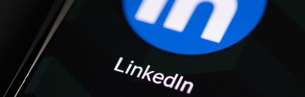 Artsen Covid Collectief (1500+ medici) van LinkedIn afgegooid: ‘Dit kán zo toch niet langer’