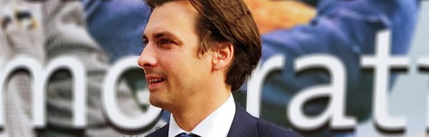 Baudet houdt vlammend betoog in Tweede Kamer: ‘Gefeliciteerd, Klaus Schwab kan trots op jullie zijn’