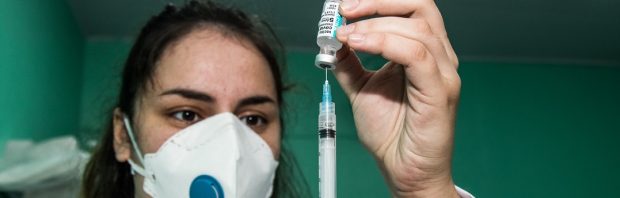Vrouw (35) sterft aan bloedprop veroorzaakt door AstraZeneca-vaccin