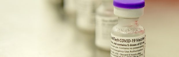 Kamervragen over ‘schokkende’ coronavaccincontracten met Pfizer