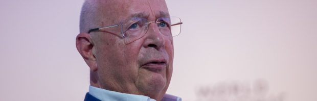 Klaus Schwab & globalistische elite ‘plannen aanval waarbij corona in het niet valt’