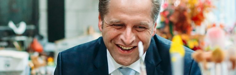 De Jonge: of je laat je vaccineren, of je wordt ergens de komende maanden ziek van corona