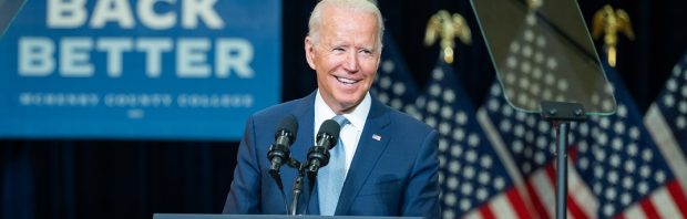 Biden gaat viral met vraag aan journalist over Democraten die kinderbloed drinken