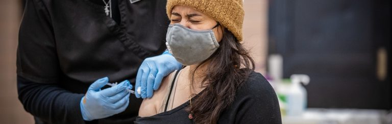 Israëlische studie: natuurlijke immuniteit 13 keer zo effectief tegen ‘delta’ als vaccins