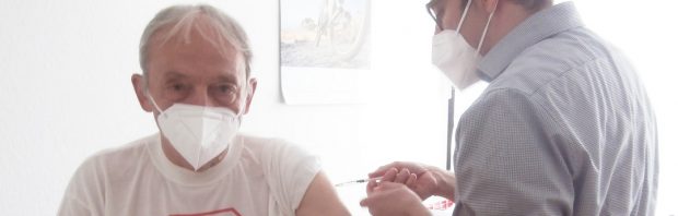 Mehr als 23.000 deutsche Ärzte haben die Impf-Kampagne eingestellt