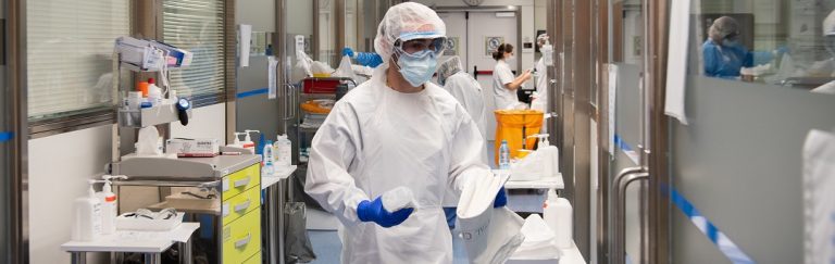 Krankenschwestern und Pfleger äußern sich: Im Krankenhaus werden überwiegend geimpfte Personen eingeliefert