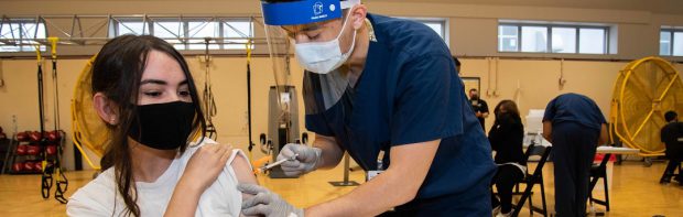 Opschudding over griepprik voor alle kinderen: 'Zijn we met z'n allen helemaal gek geworden?' 1 kinderen