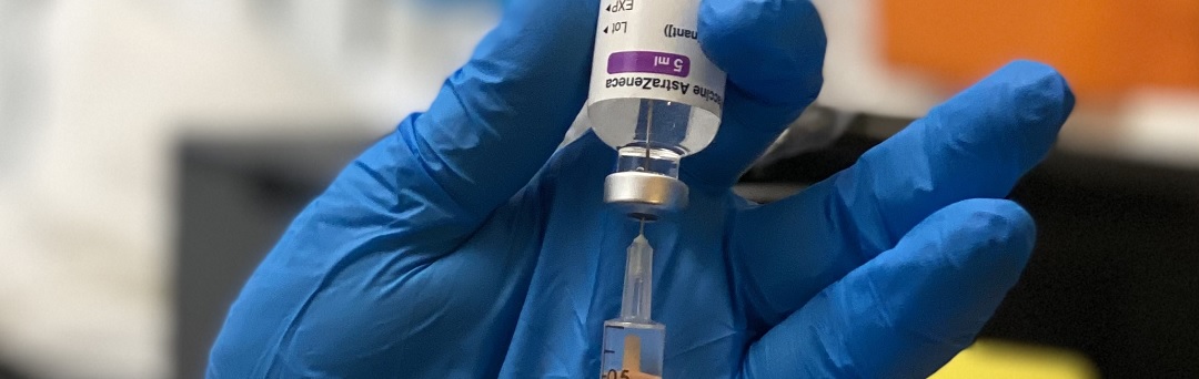 Meer positieven per 100.000 bij gevaccineerden dan bij óngevaccineerden: ‘Dit is echt interessant’
