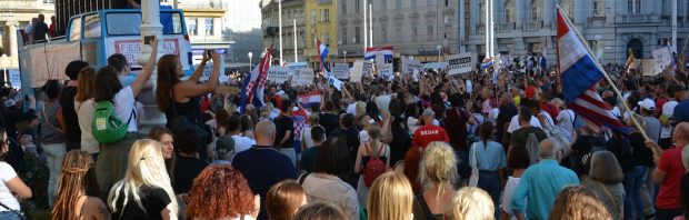 Massale protesten laten zien: wereld heeft buik vol van coronapas en vaccinatieplicht