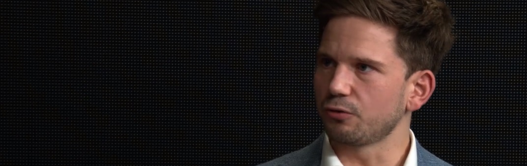 Gideon van Meijeren bijt zich vast in sadistisch ritueel kindermisbruik door hoge ambtenaren: ‘Dit is krankzinnig’