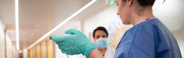 Bestuurder Franciscus Gasthuis en Vlietland: kans om ernstig ziek te worden groter bij gevaccineerden