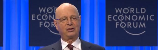 Briefwisseling tussen Rutte en Klaus Schwab opgediept: ‘Een lakei die zijn meester antwoordt’