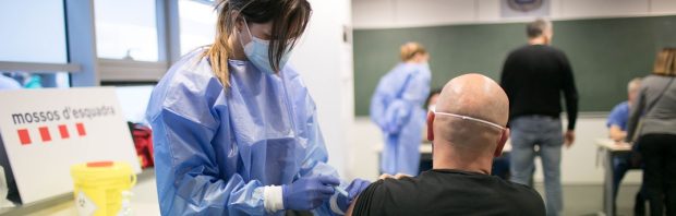 ‘We worden vaccinatieplicht en 2G ingerommeld’: Bijlage bij Kamerbrief over nieuw OMT-advies doet stof opwaaien